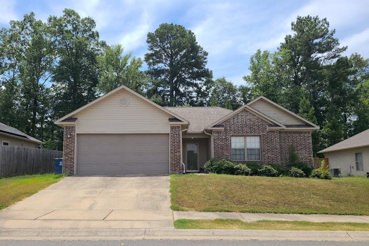 14079 Magnolia Glen Dr Alexander, AR 72002, Saline County