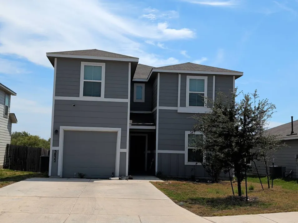 3822 Snowbird Converse, TX 78109, Bexar County