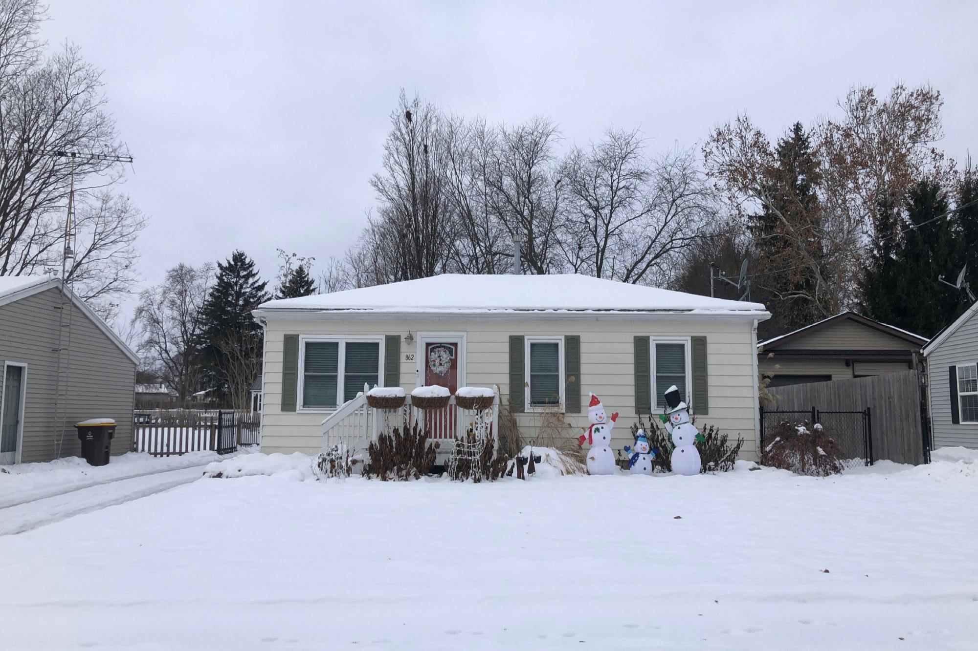 Brookdale St, Mason, MI 48854