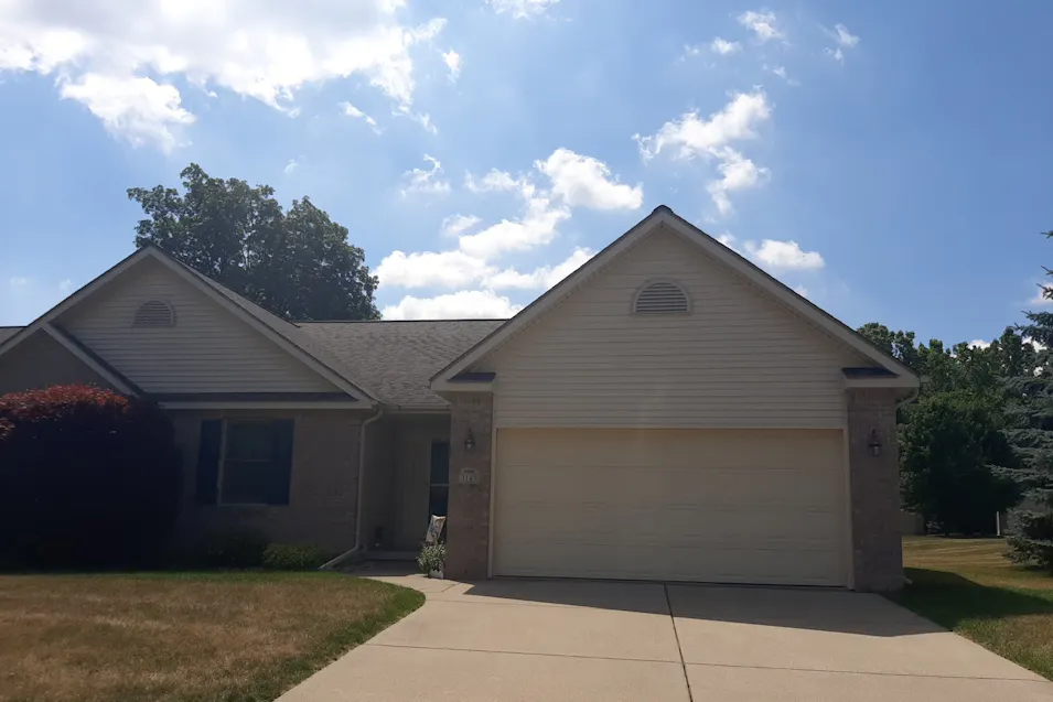 3149 Rotterdam Dr 69 Clio, MI 48420, Genesee County