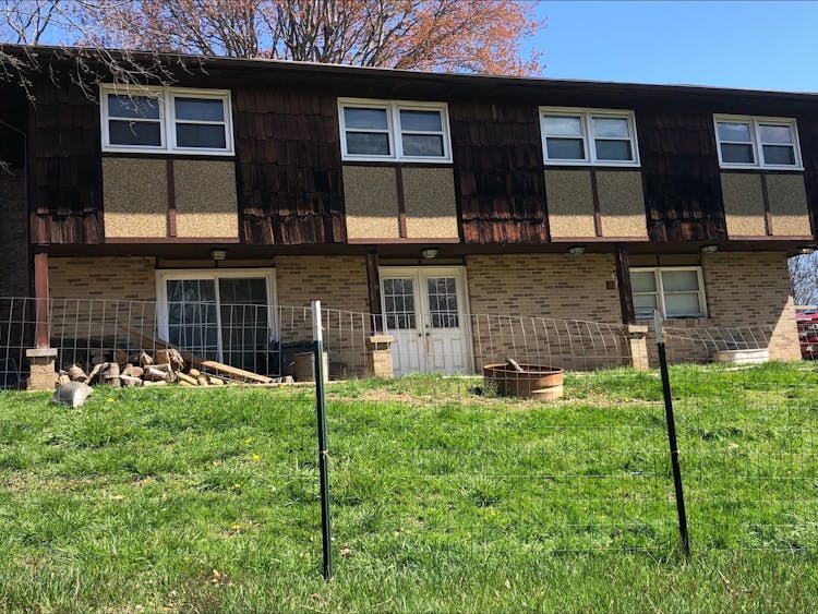 16 Fuller Rd Moundsville, WV 26041, Marshall County