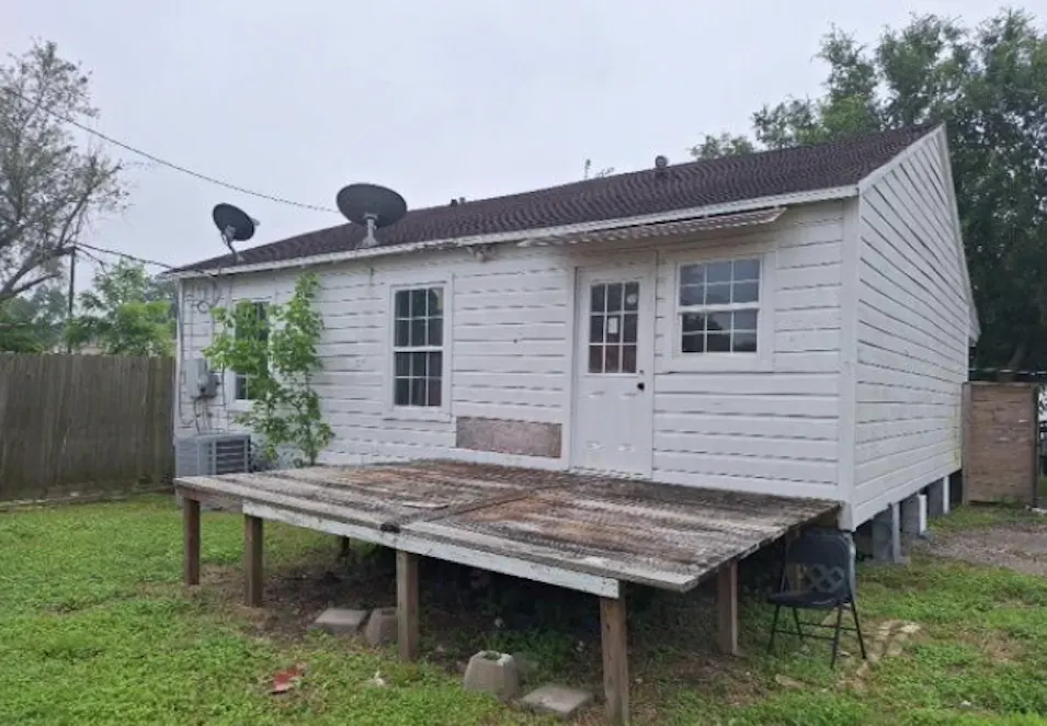 4619 18th St Bacliff, TX 77518, Galveston County