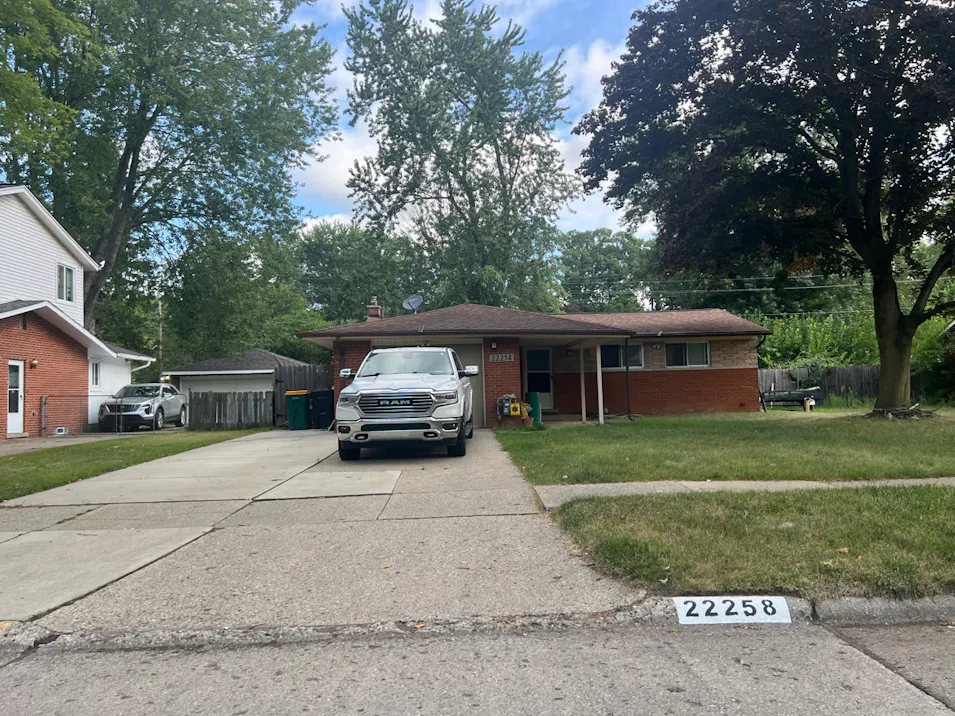22258 Ontaga St Farmington Hills, MI 48336-3844, Oakland County