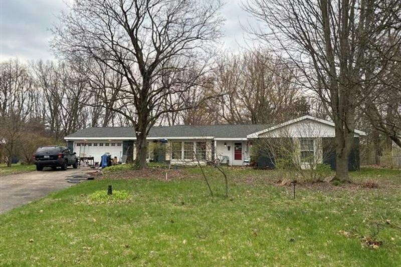 Country Club Dr, Niles, MI 49120