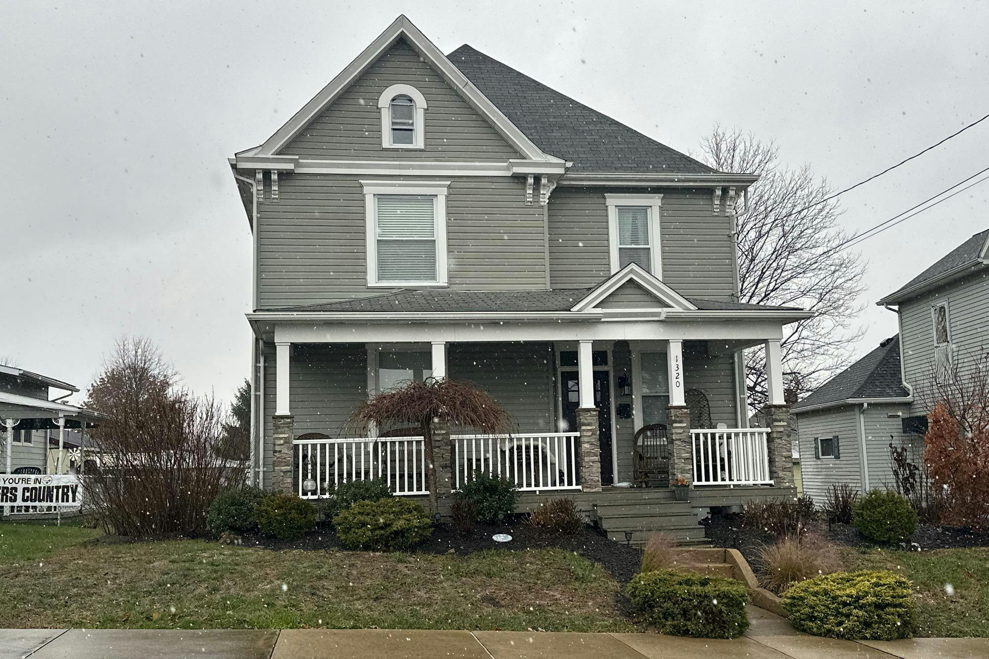 Crawford Ave, Connellsville, PA 15425