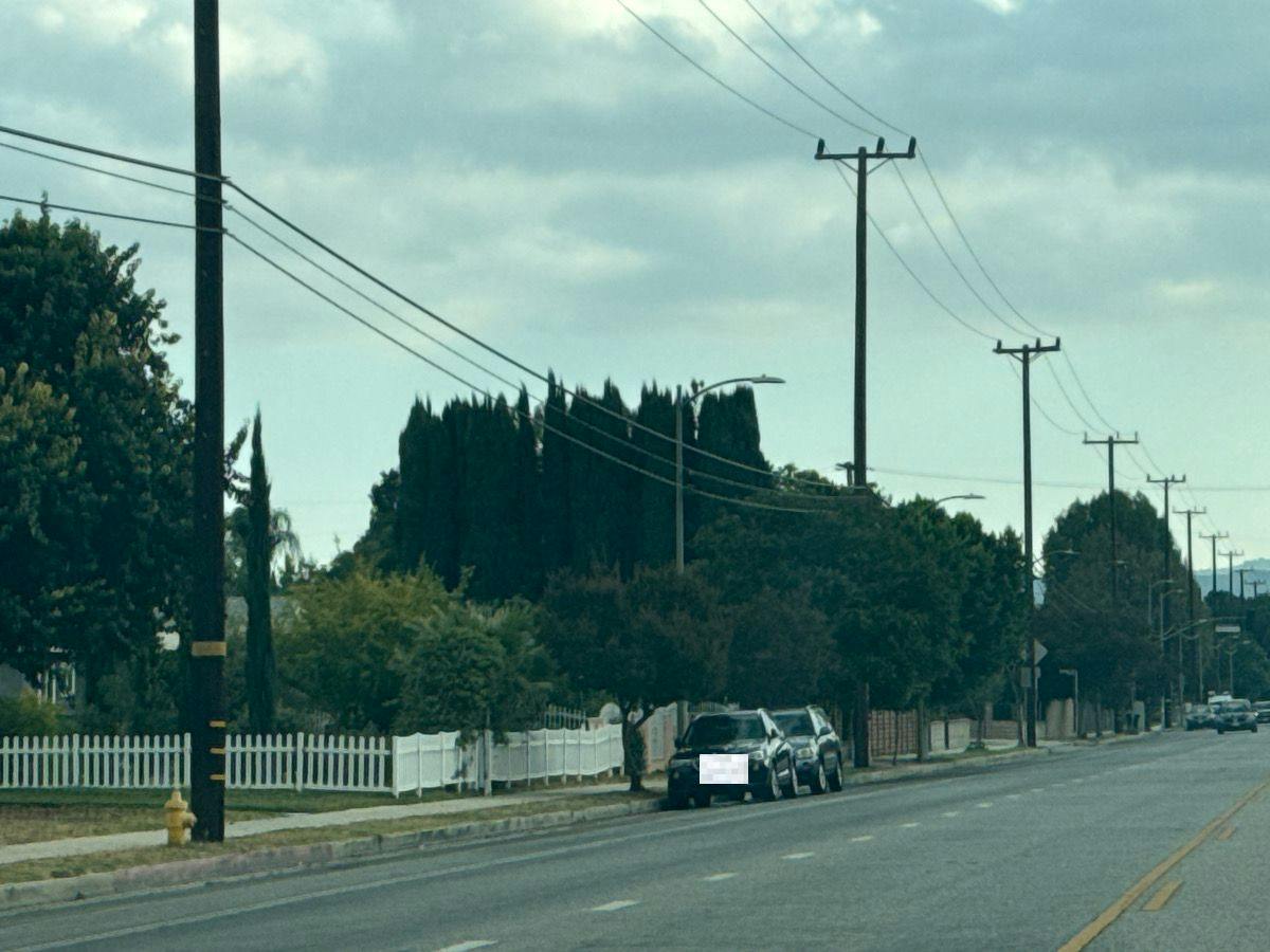 Fallbrook Ave, West Hills, CA 91304