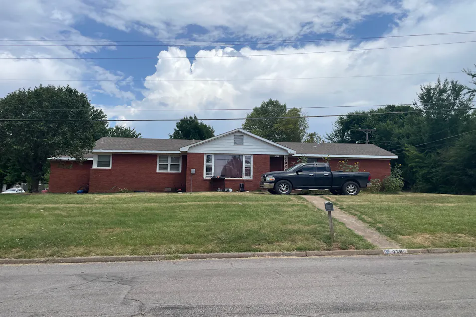 420 N 4th Ave Purcell, OK 73080, McClain County