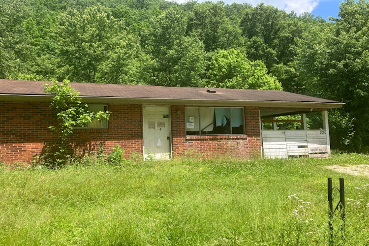 220 Bramblewood Ln Morehead, KY 40351, Rowan County