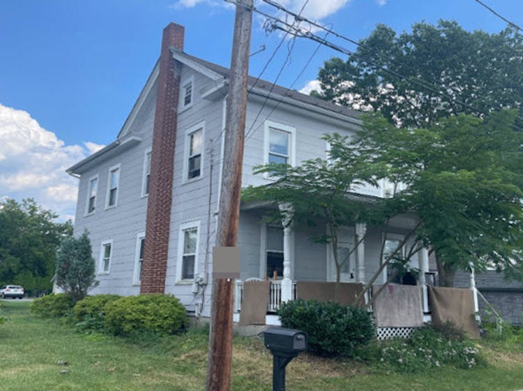 20 Cherry St, Walnutport, PA, 18088, USA