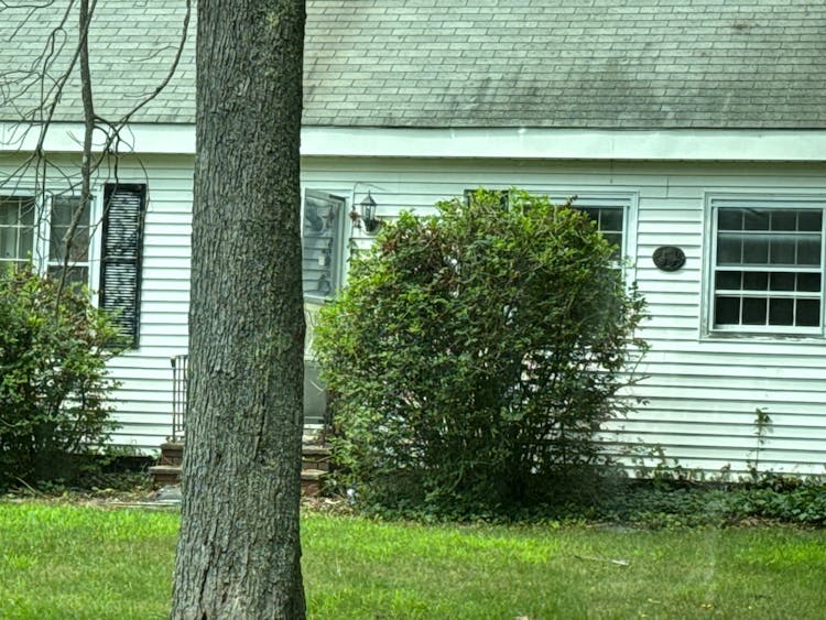 30 Mallett Dr Topsham, ME 04086, Sagadamoc County