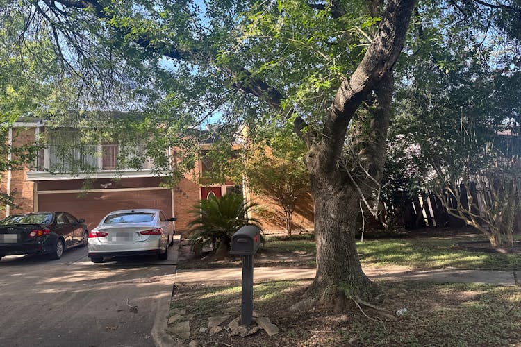 7607 Secretariat Lane Houston, TX 77071, Harris County