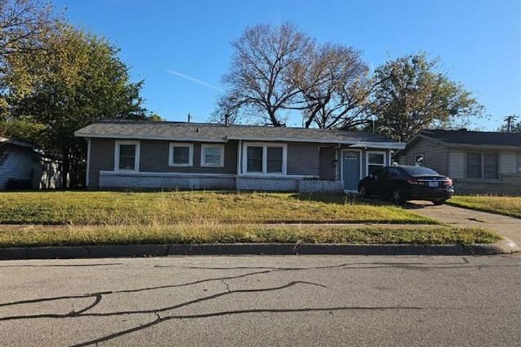 119 Southwest Taylor Street Burleson, TX 76028, Johnson County