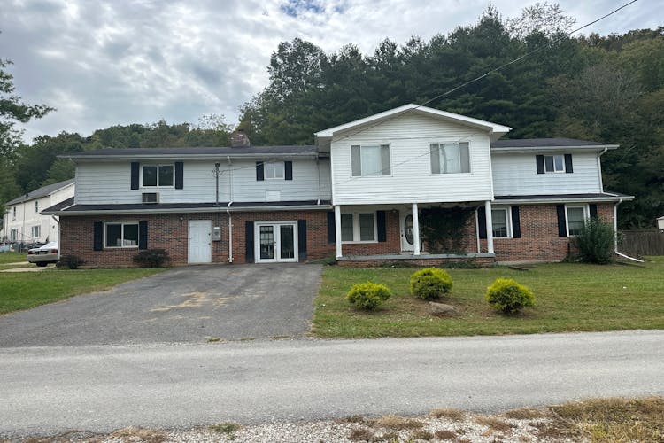 184 Birch Branch Rd Unit #19 Salyersville, KY 41465, Magoffin County