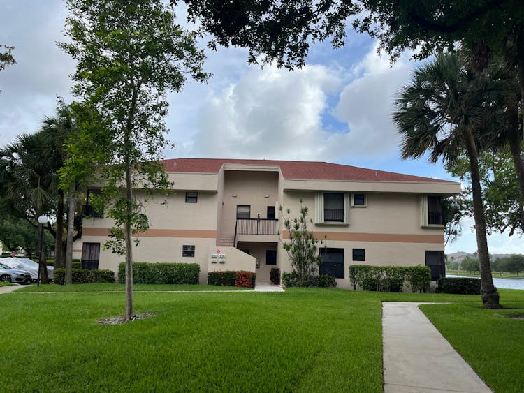 2727 Carambola Circle S 1902 Coconut Creek, FL 33066, Broward County