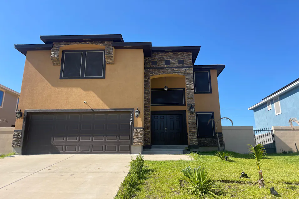 5509 Belmont Dr Laredo, TX 78046, Webb County