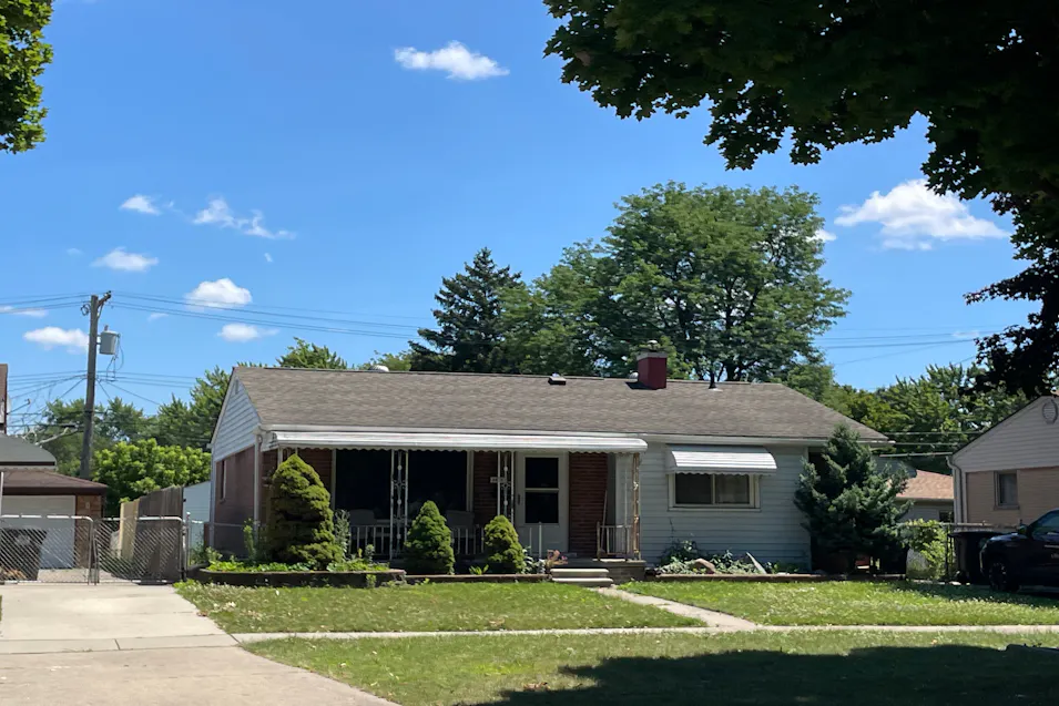 8631 Monroe Blvd Taylor, MI 48180, Wayne County