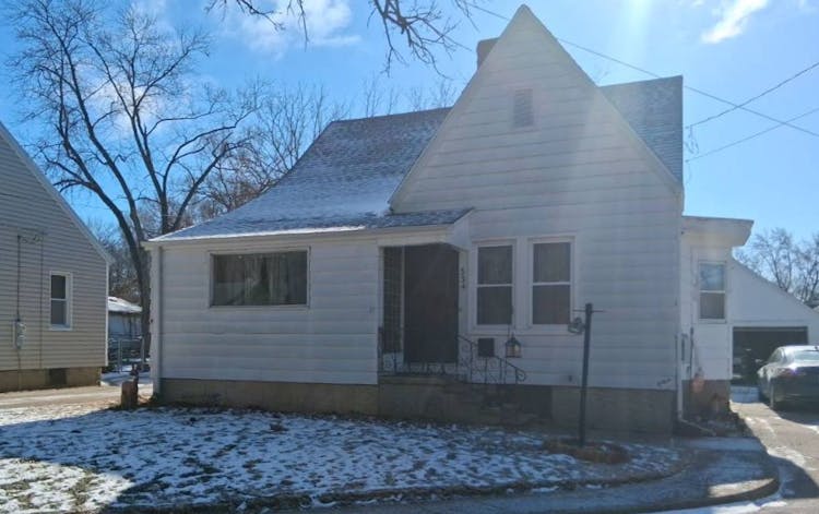 334 W. Morgan Street Dixon, IL 61021, Lee County