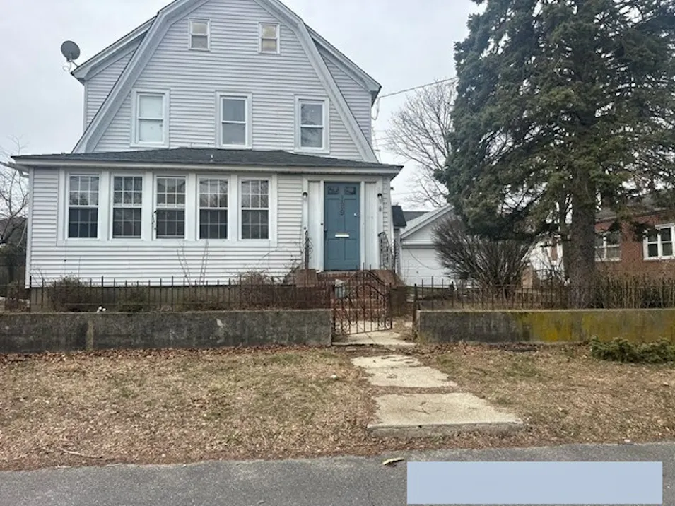129 N 7th St Lindenhurst, NY 11757, Suffolk County