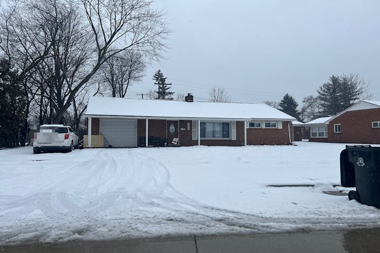 27042 Belanger St Roseville, MI 48066, Macomb County