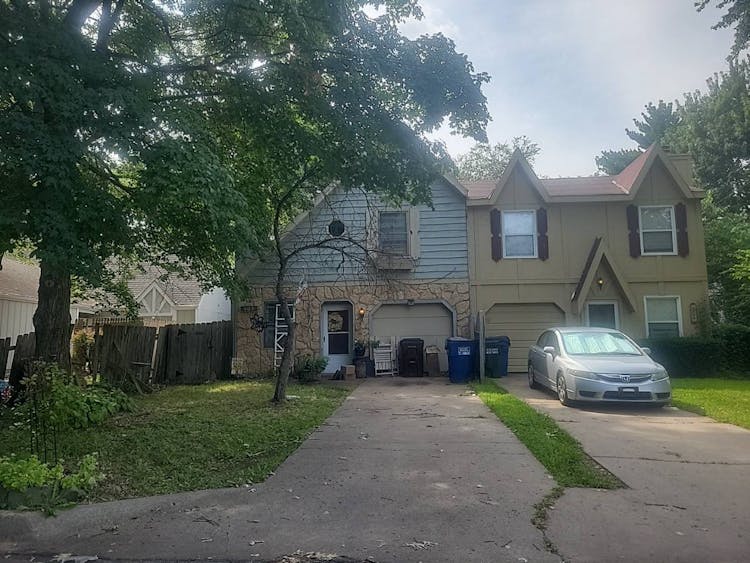 303 Northwood Ln Lawrence, KS 66044, Douglas County