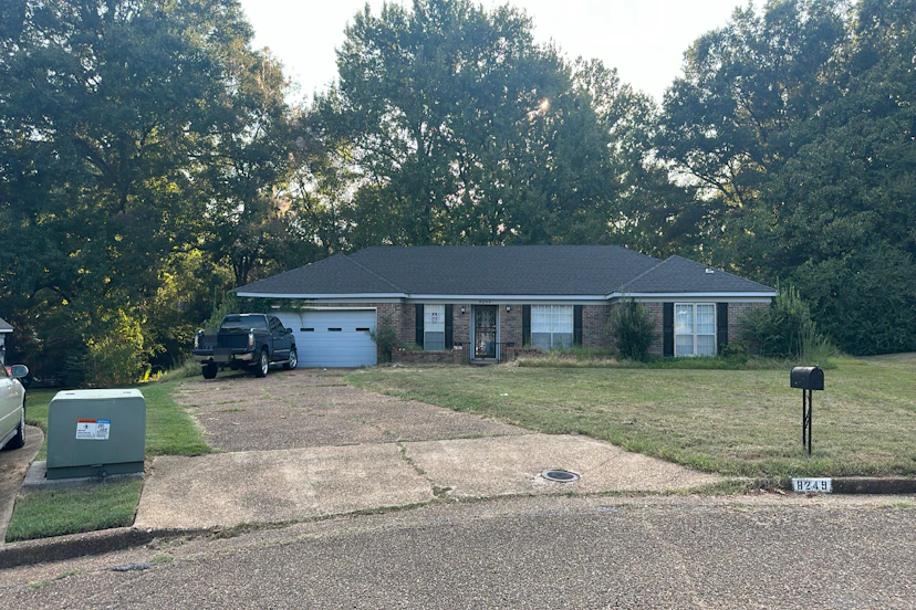 8249 Windyke Cv