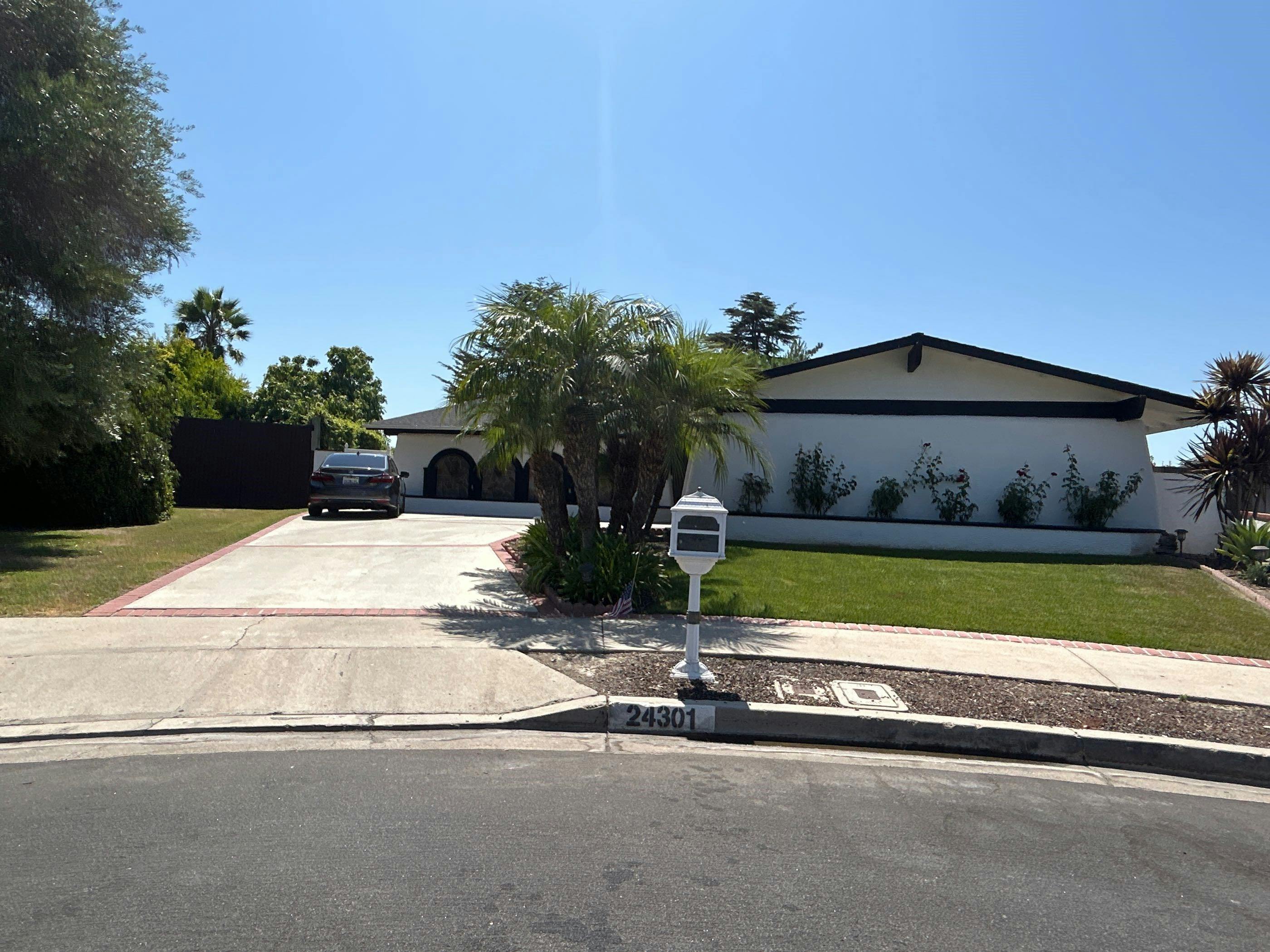 Lysanda Dr, Mission Viejo, CA 92691