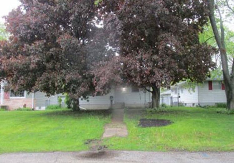 2002 Elizabeth Ave Zion, IL, 60099, USA