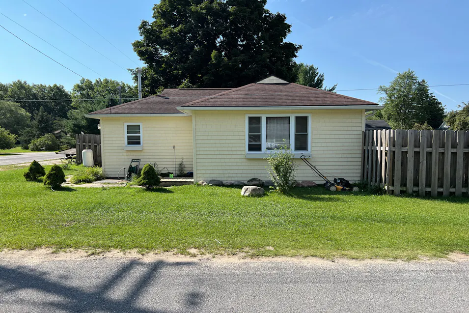 14057 Blickenstaff Brethren, MI 49619, Manistee County