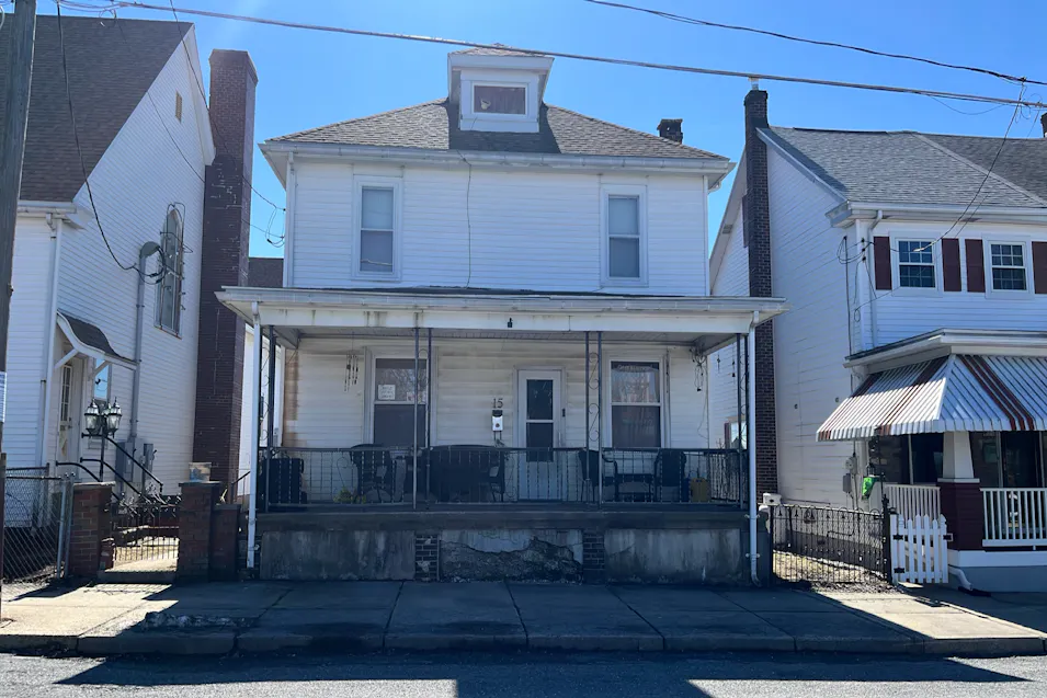 15 W Hazard St Summit Hill, PA 18250, Carbon County