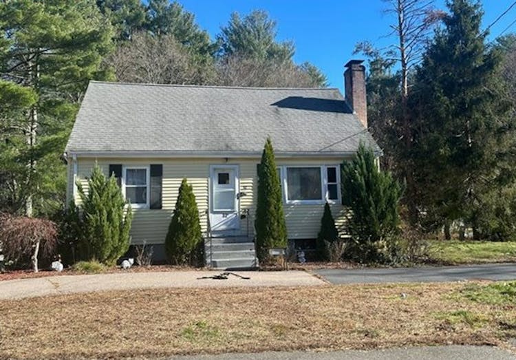 32 Chandler Avenue Walpole, MA 02081, Norfolk County