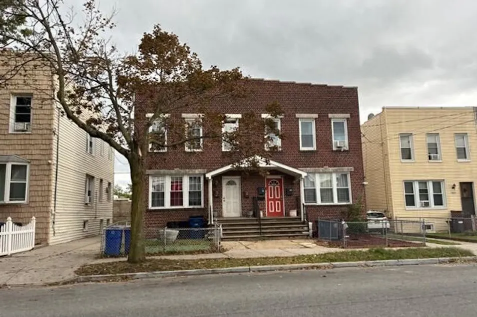 2858 Miles Avenue Bronx, NY 10465, Bronx County