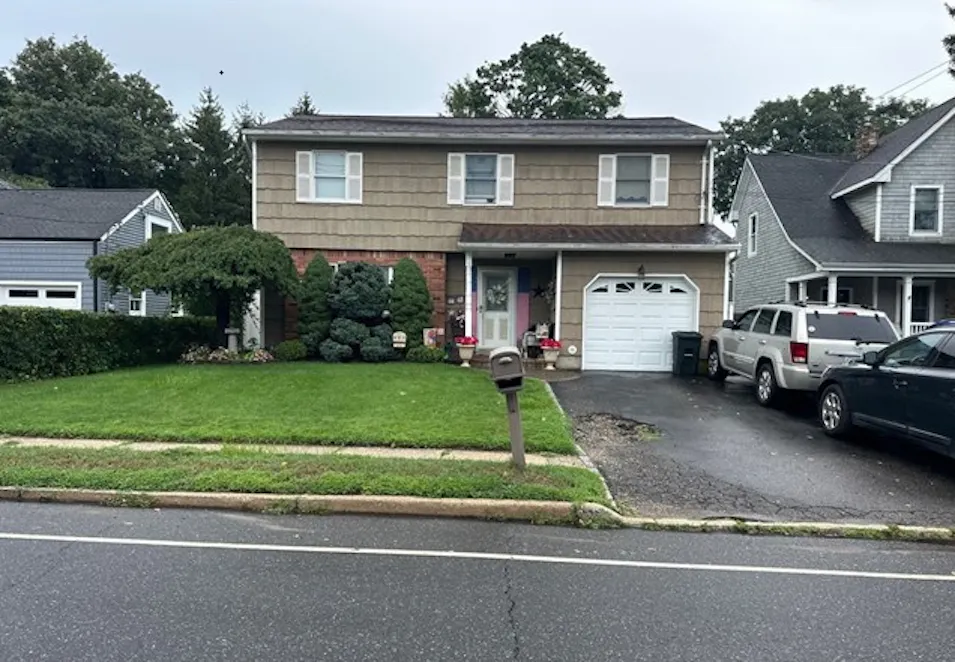 60 A Maplewood Road Huntington Station, NY 11746, Suffolk County