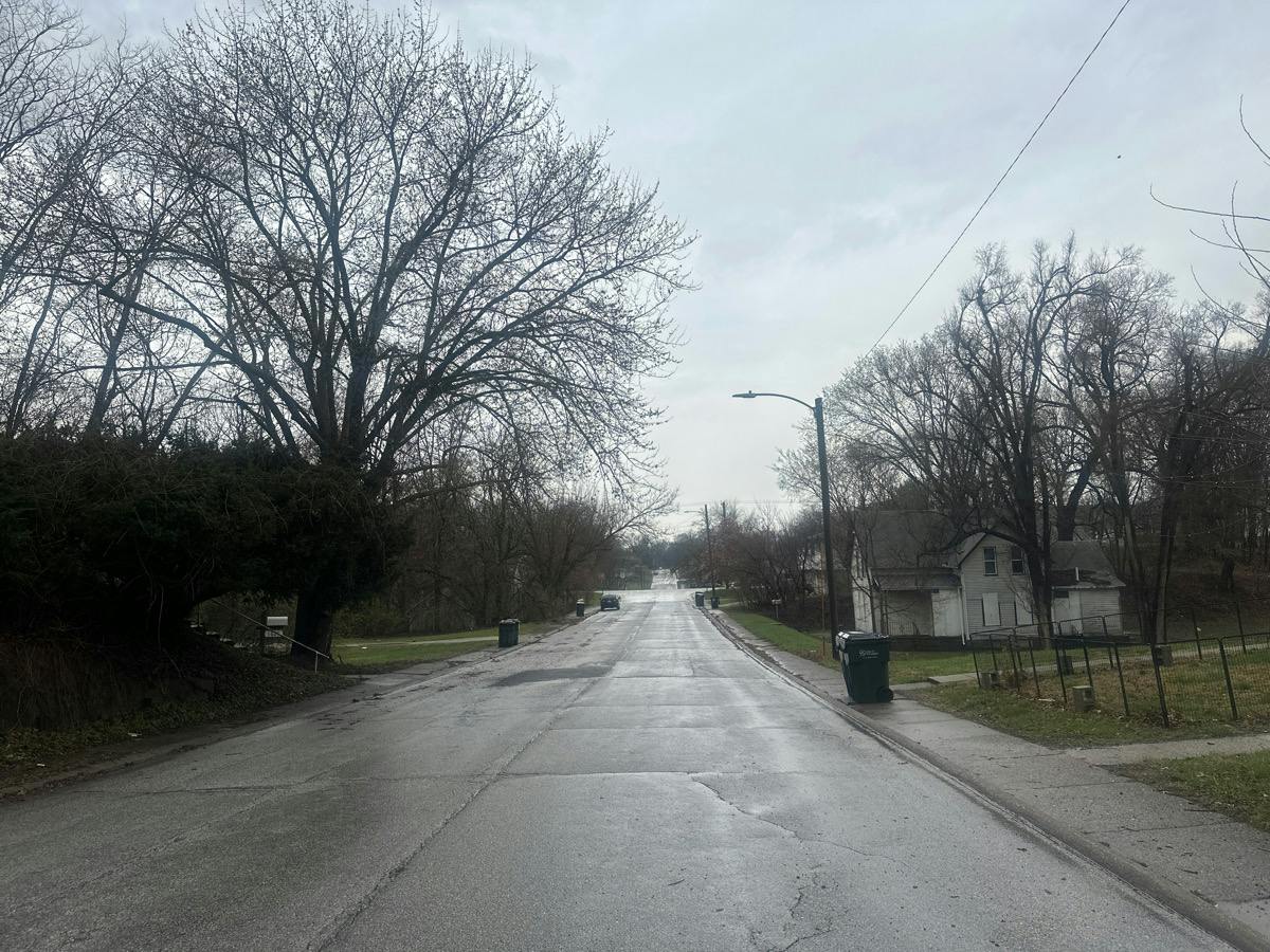 15th St, Davenport, IA 52804