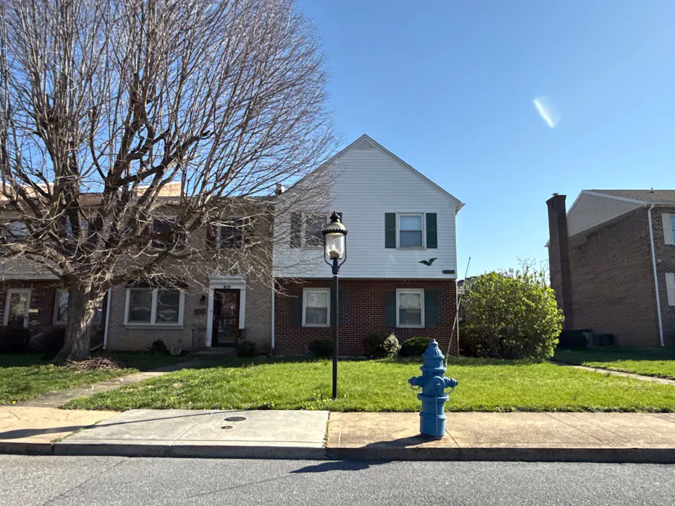 817 Woodlawn Cir Chambersburg, PA 17201, Franklin County