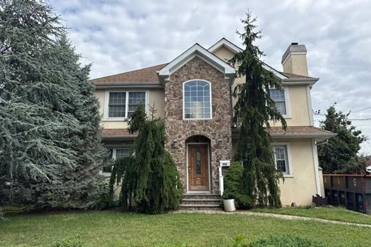 292 Grove St North Plainfield, NJ 07060, Somerset County