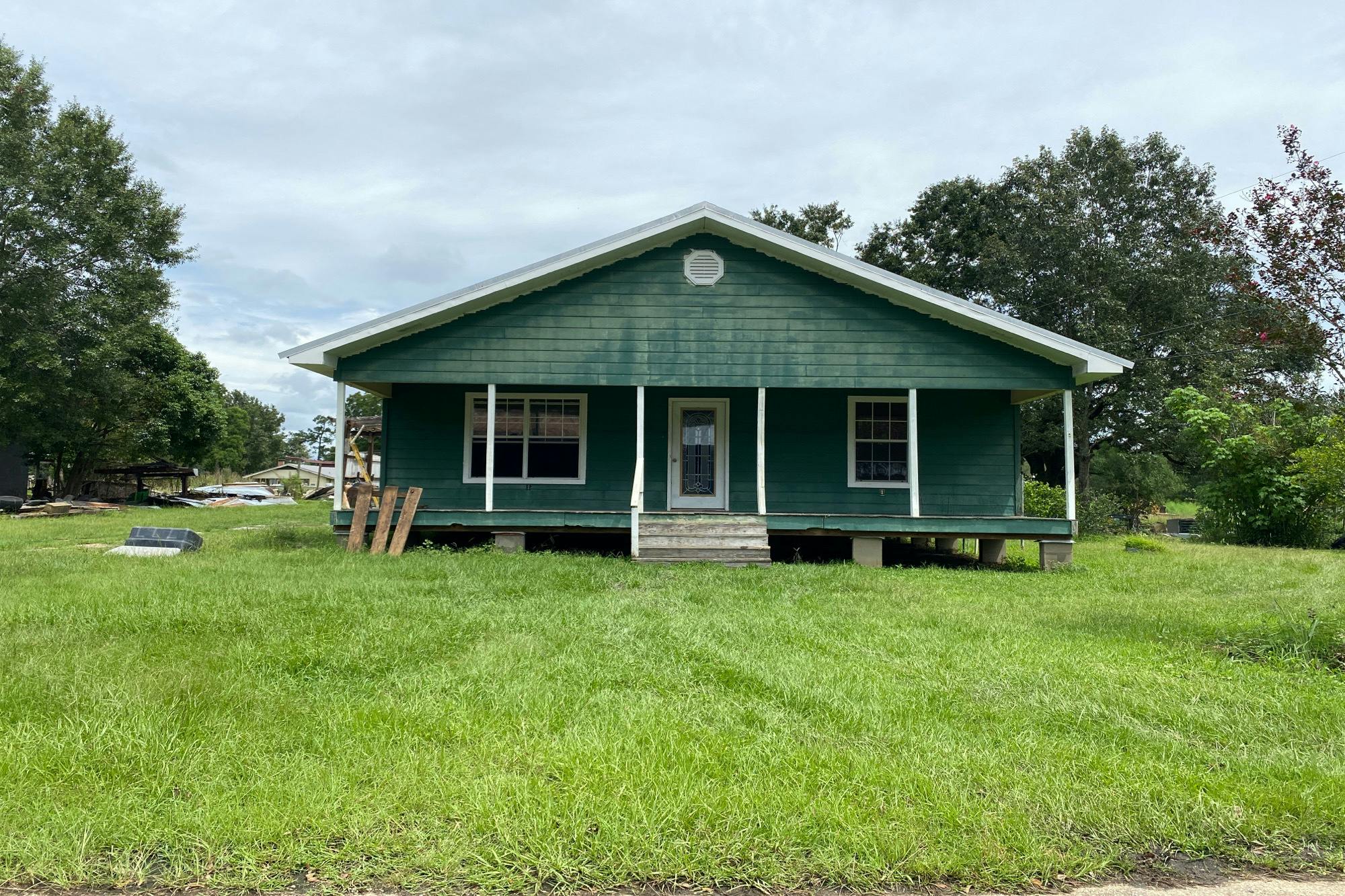 27544 Patterson Rd, Springfield, LA, 70462, USA