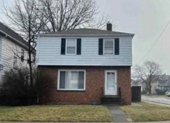 110th St, Garfield Heights, OH 44125