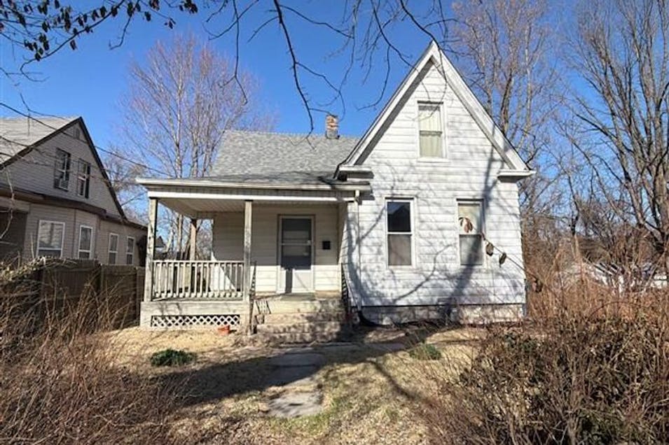 1520 Highland Ave Alton, IL 62002, Madison County