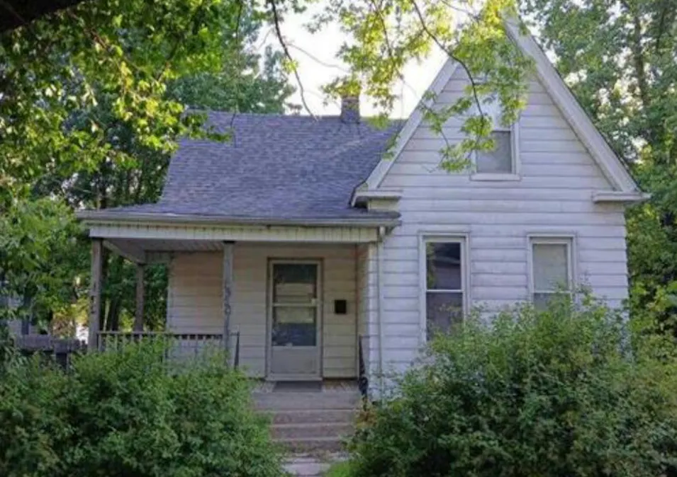 1520 Highland Ave Alton, IL 62002, Madison County