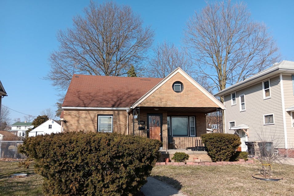 2515 Bonds Ave South Bend, IN 46628, St. Joseph County