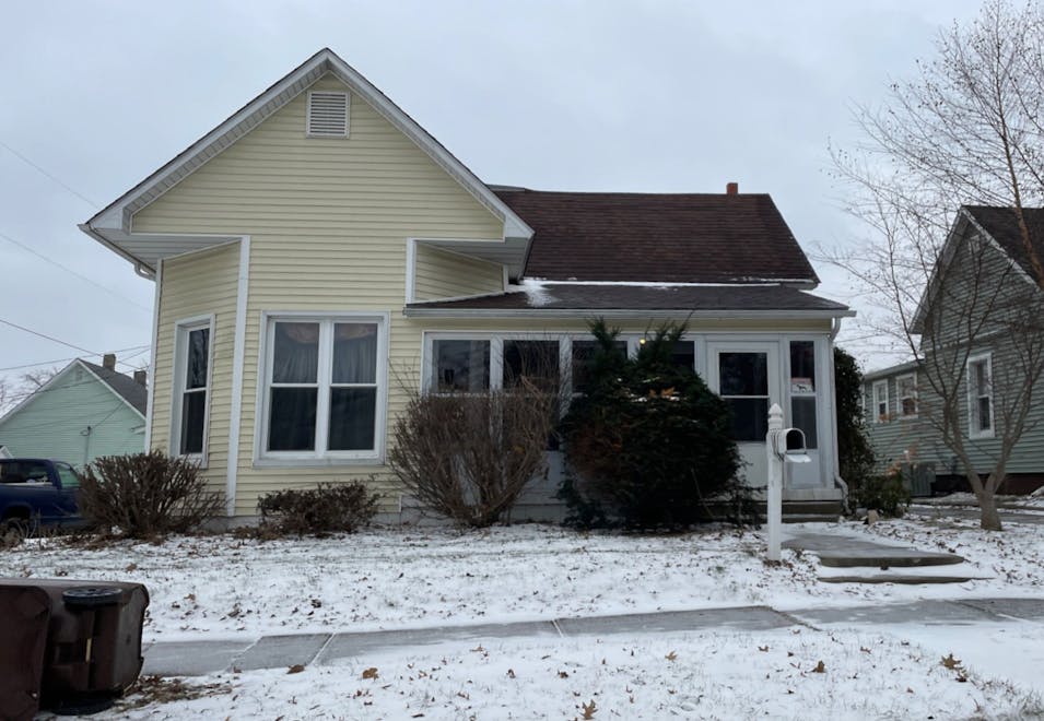 811 N Walnut St Brazil, IN 47834, Clay County