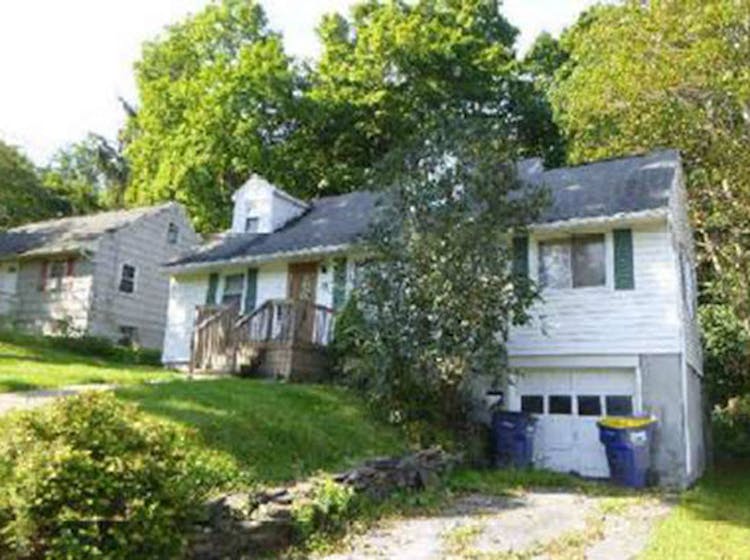 108 Sutton Dr, Syracuse, NY, 13219, USA