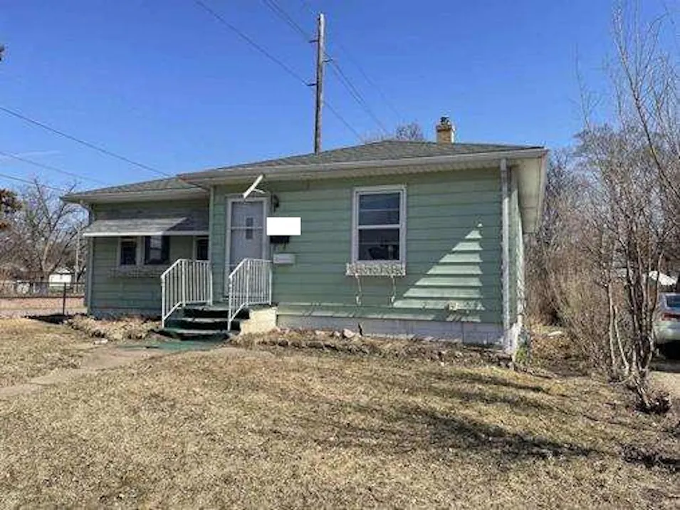 250 Sherman Ave Waterloo, IA 50703, Black Hawk County