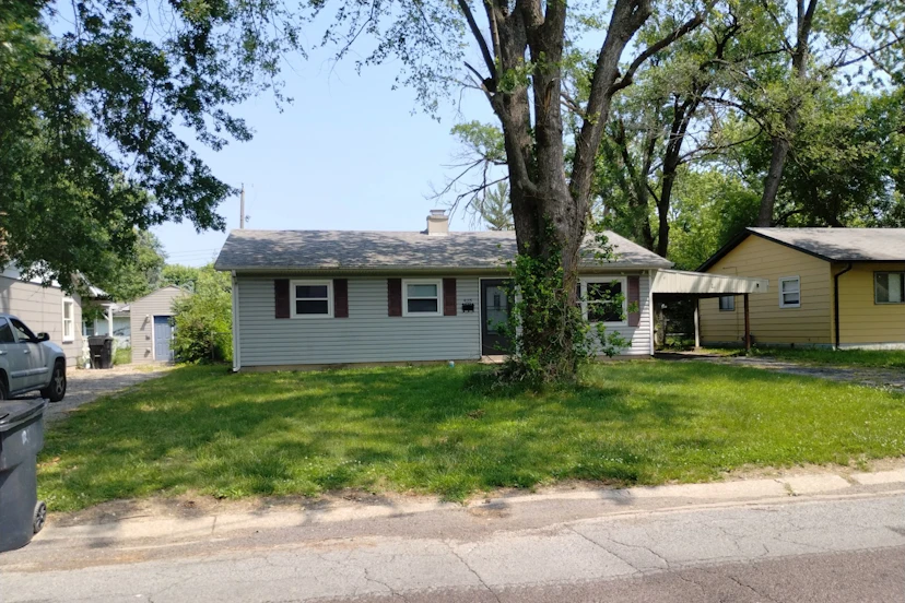 4115 N Park Dr
