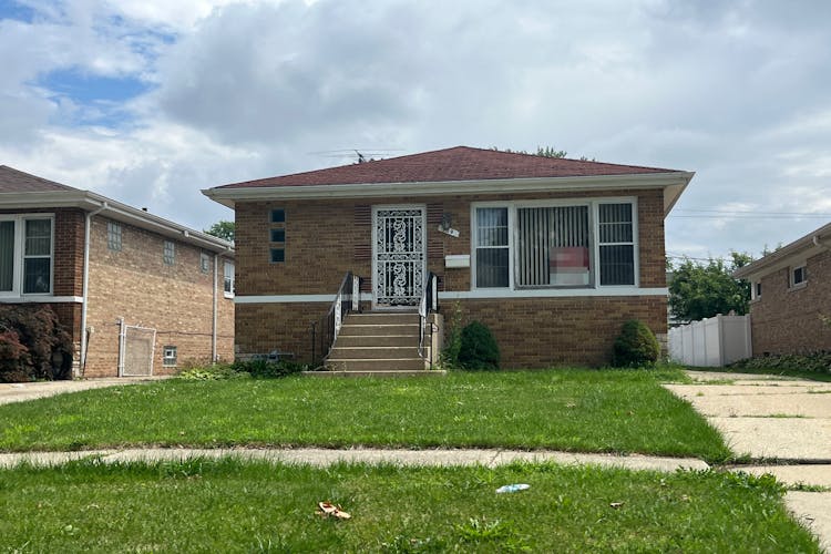 319 50th Avenue Bellwood, IL 60104, Cook County