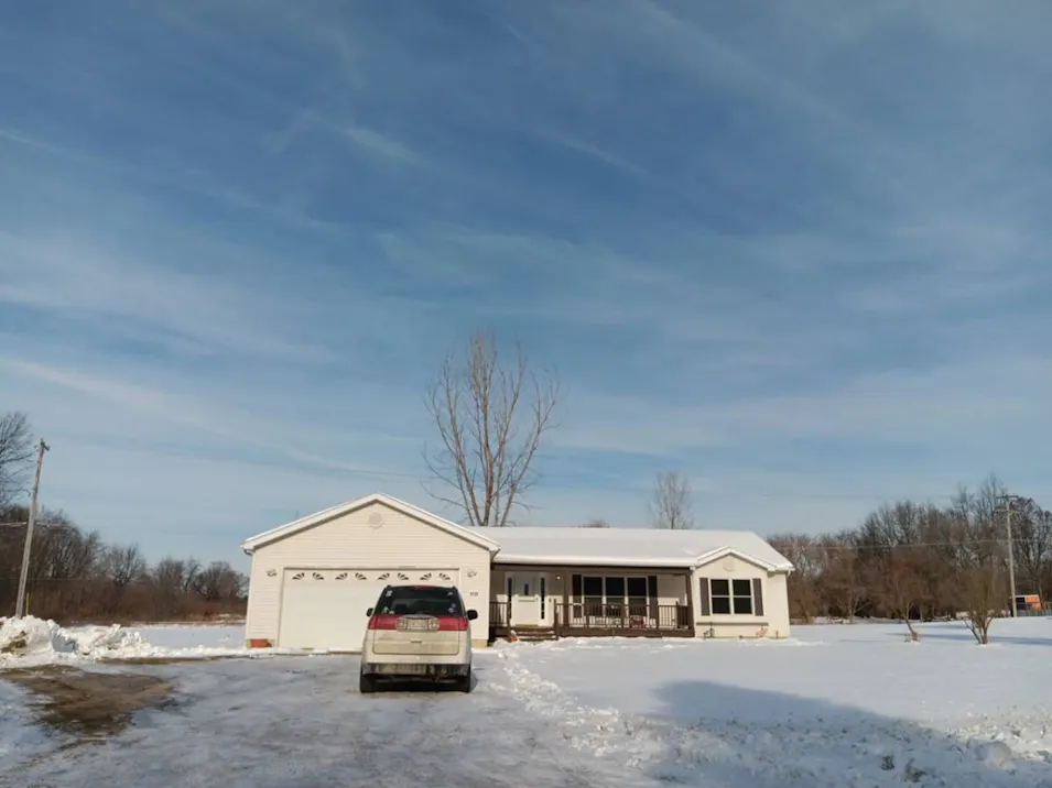 6148 W Beard Rd Perry, MI 48872, Shiawassee County