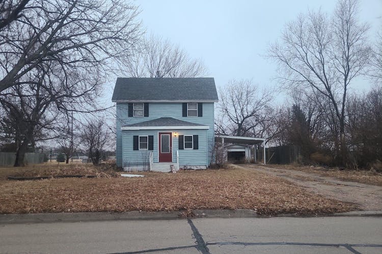 104 9th St, Aurora, NE, 68818, USA
