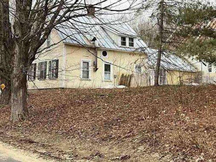 19 Jay Street Wilton, ME 04294, Franklin County