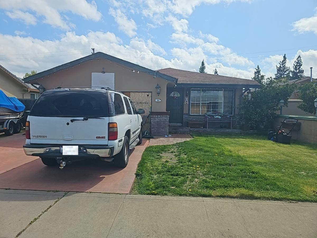 Indiana St, Woodbridge, CA 95258