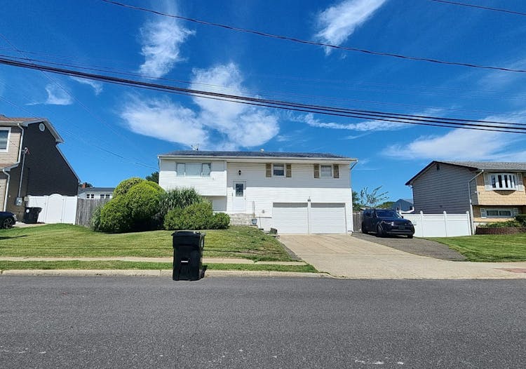 57 Kansas Avenue Bay Shore, NY 11706, Suffolk County